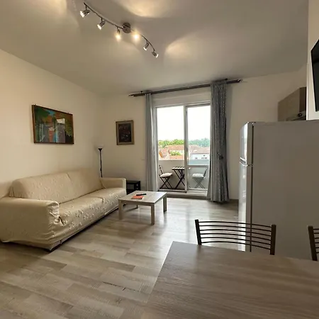 Apartment 167